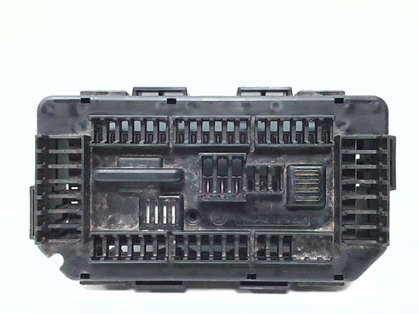 caja fusiblesrele bmw serie 1 berlina 5p f20