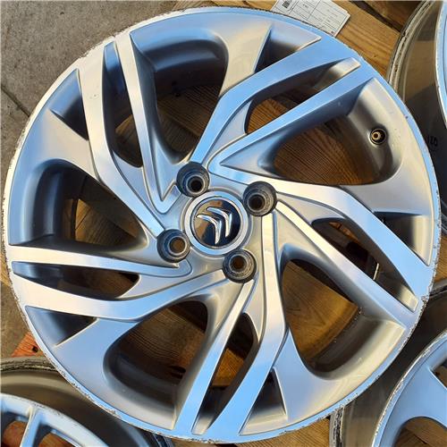 llanta citroen c4 berlina (08.2010 >) 1.2 attraction [1,2 ltr.   96 kw 12v e thp / puretech]