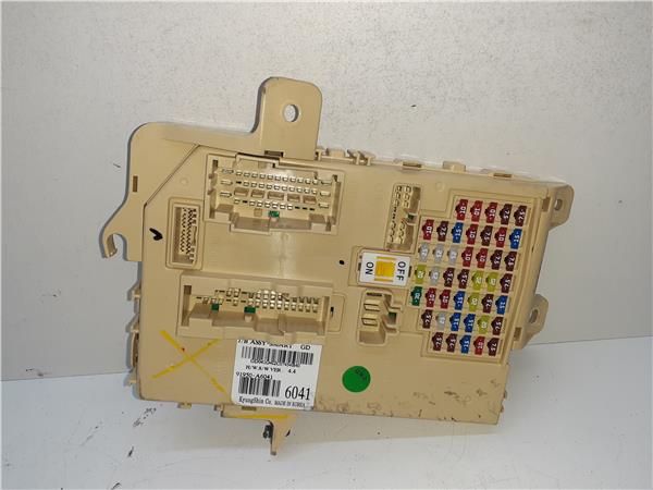 caja fusiblesrele hyundai i30 fd 062007  16 c