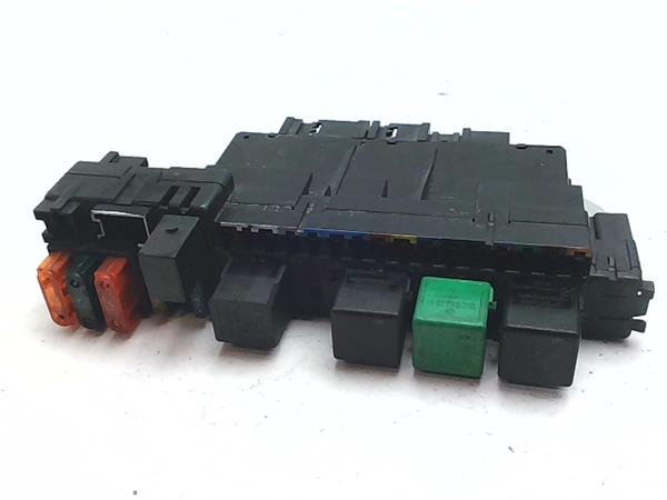 caja fusiblesrele mercedes benz clase s bm 22