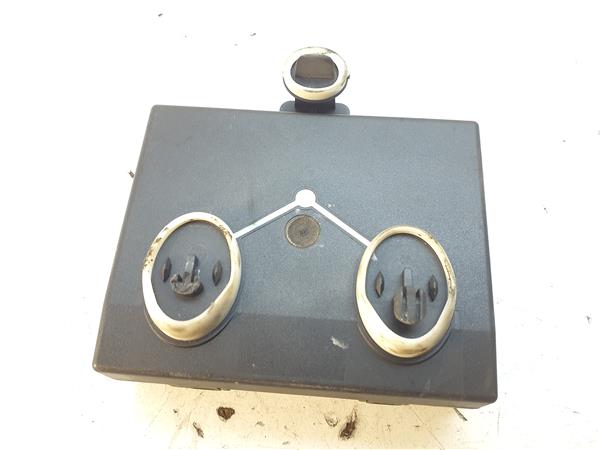 centralita cierre puerta delantera derecha au