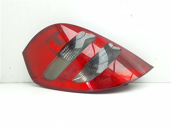 piloto trasero izquierdo mercedes benz clase