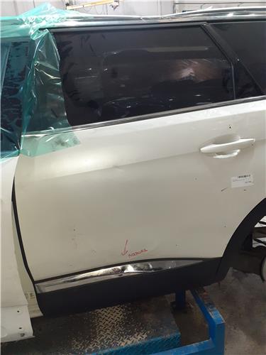 puerta trasera izquierda peugeot 5008 gt line