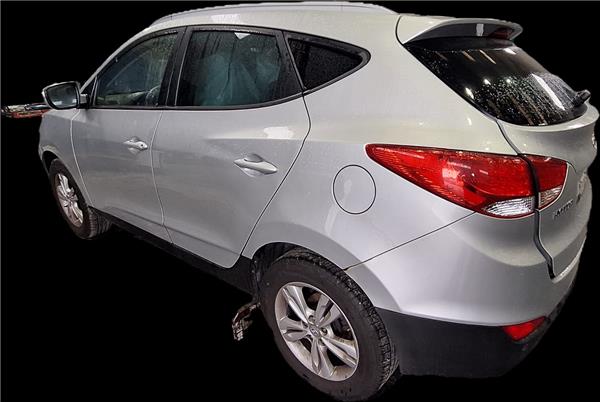 puerta delantera izquierda hyundai ix35 ellm