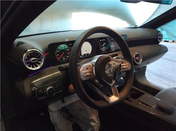 salpicadero mercedes benz clase a bm 177 0320