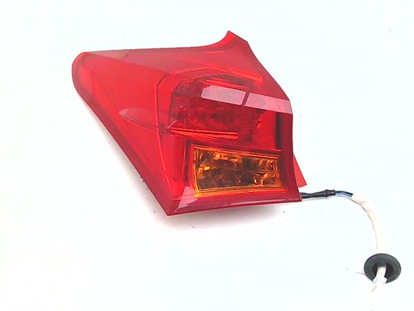 piloto trasero izquierdo toyota auris e18 102