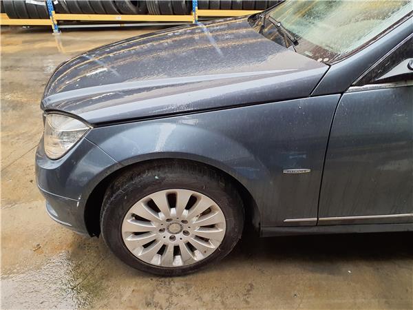 aleta delantera izquierda mercedes benz clase