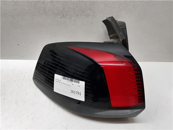 piloto trasero izquierdo peugeot 5008 gt line