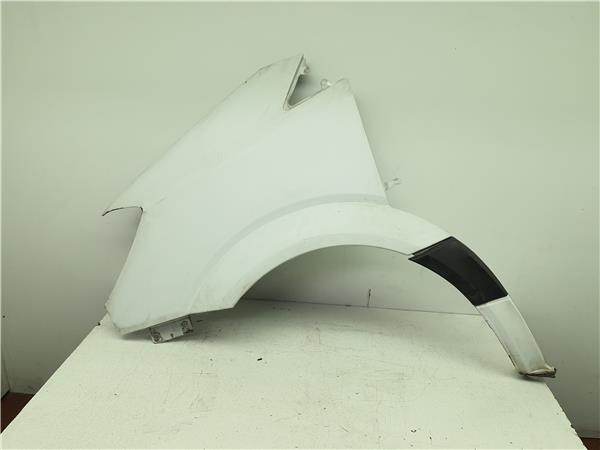 aleta delantera izquierda mercedes benz sprin