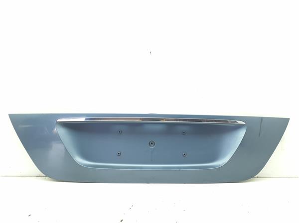moldura porton trasero mercedes benz clase e