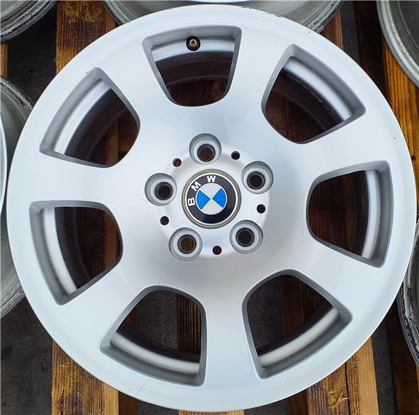 llanta bmw serie 5 berlina e60 2003 22 520i