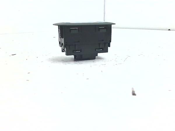 mando elevalunas trasero derecho mercedes ben