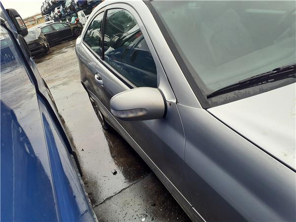 puerta delantera derecha mercedes benz clase