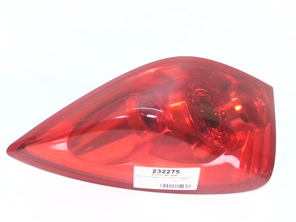 piloto trasero izquierdo nissan primera berli